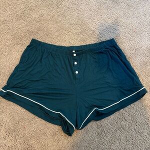 NWT SOMA Cool Nights Solid Piped Pajama Shorts - Size XL